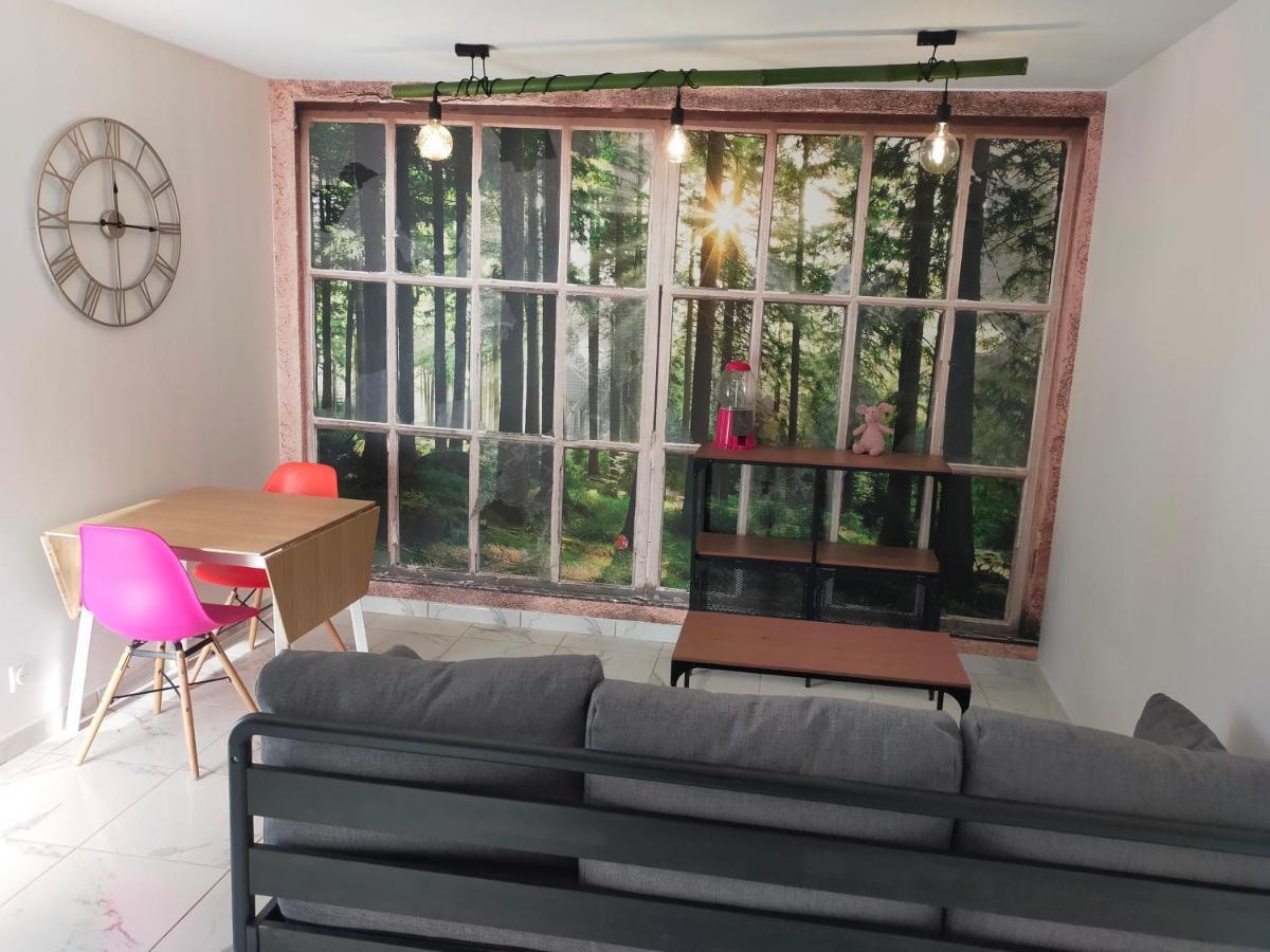 Reve De Panda Avec Sauna Et Jacuzzi Privatif Abrest